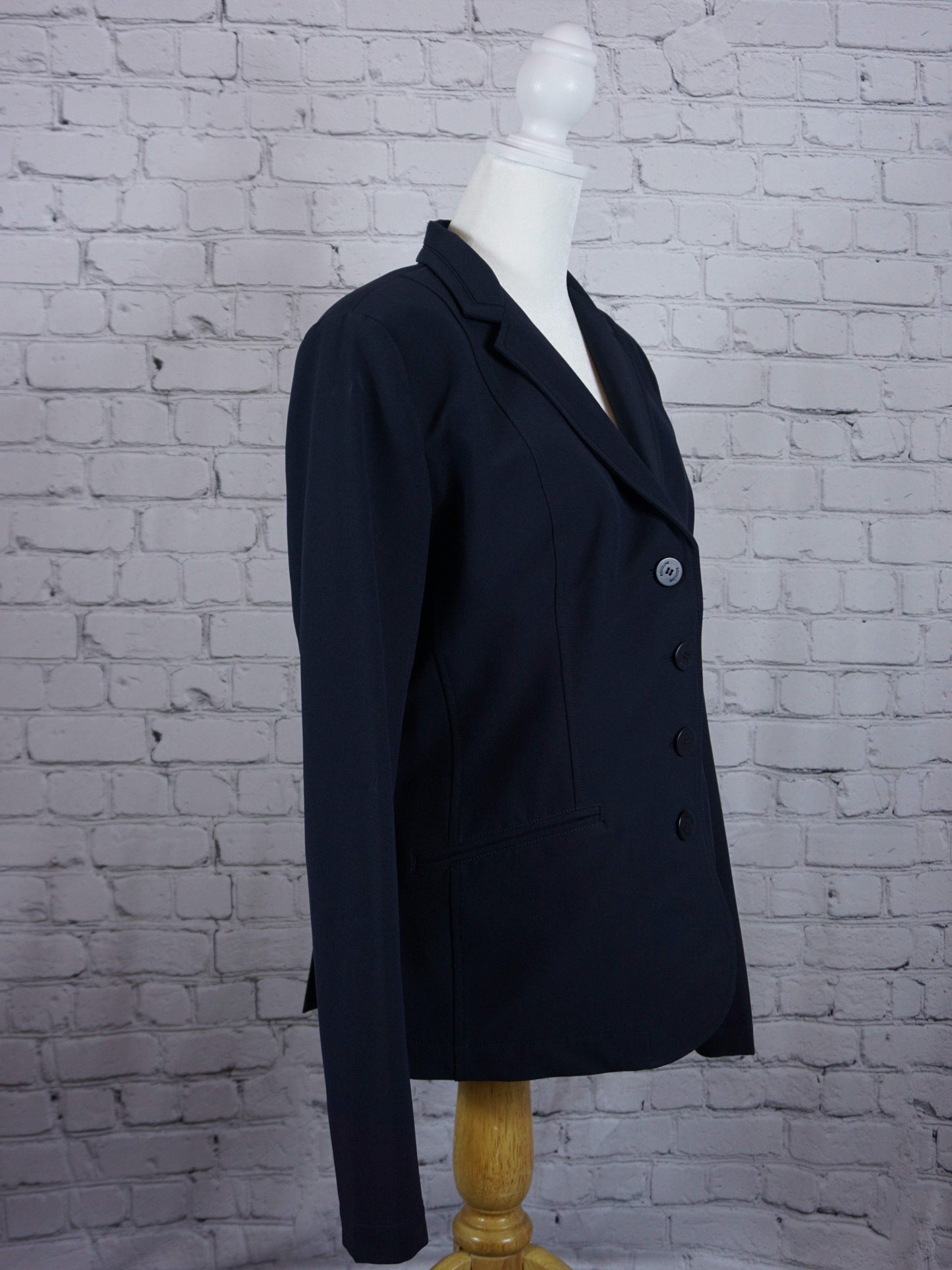 Equiline Chasily Women's Showcoat Size 46
